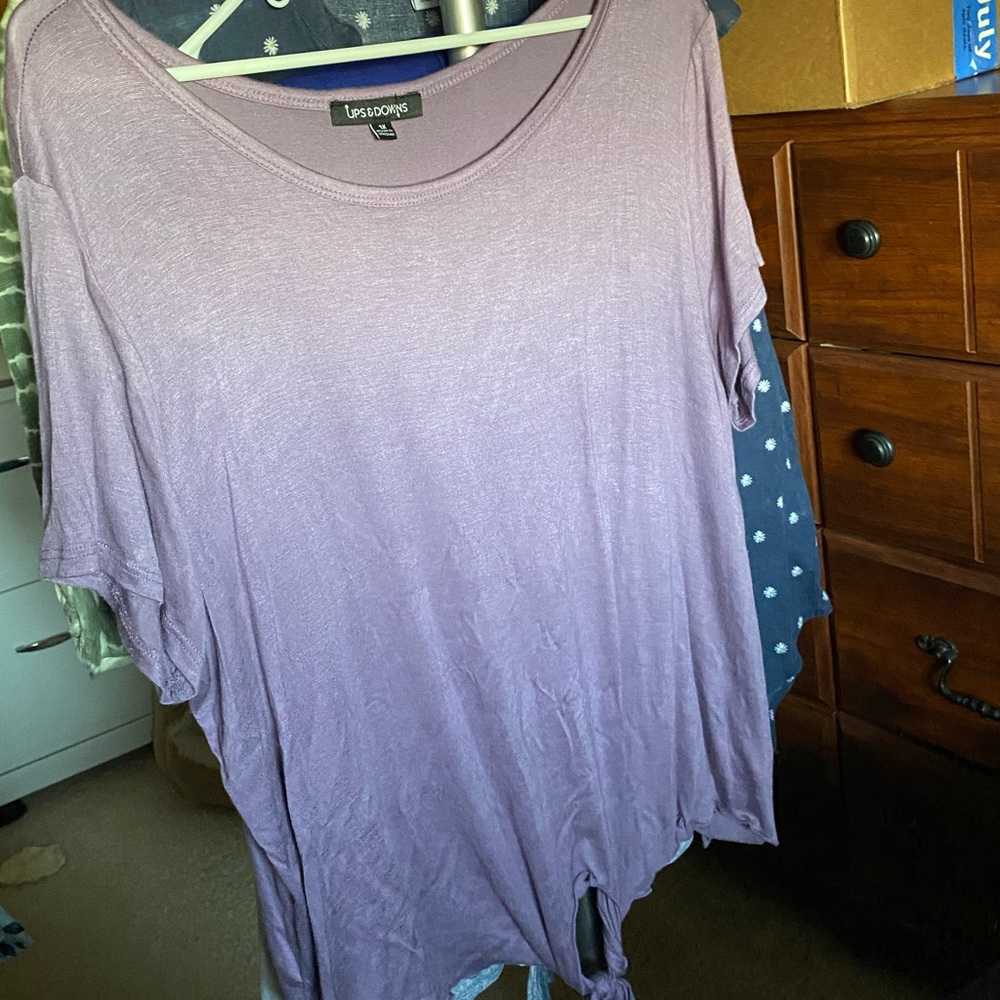 Womens top with center knot tie at bottom